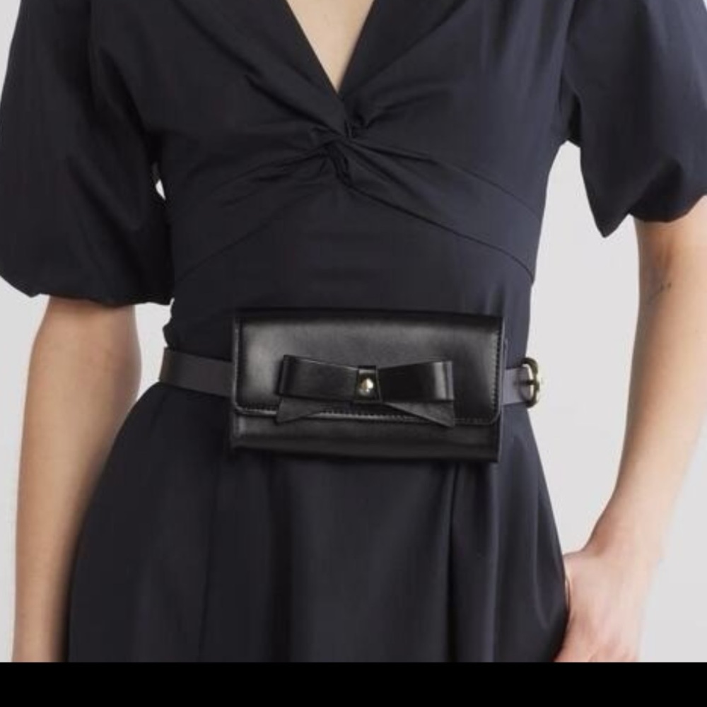 Kate Spade New York Leather Bow Belt Bag, Black,
Size S/M, NWT